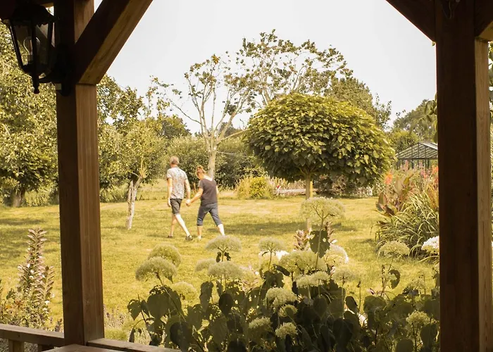 לינה וארוחת בוקר Ben In Broek